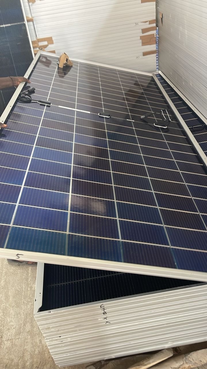 Panneaux solaires monocristallins pour installations industrielles